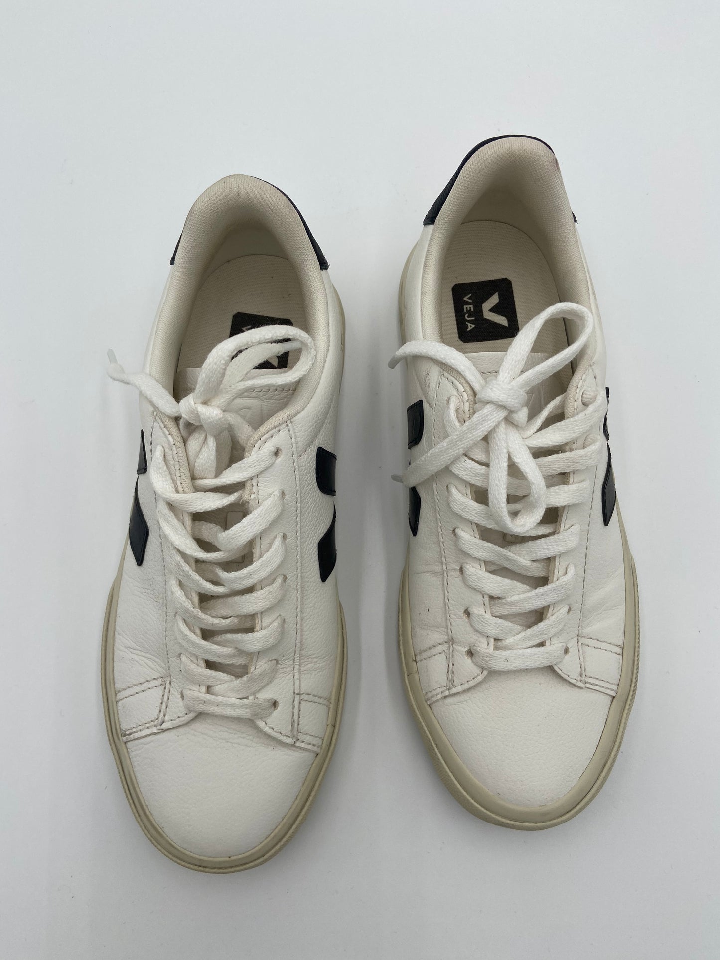 Veja Campo Sneakers size 7 (38)