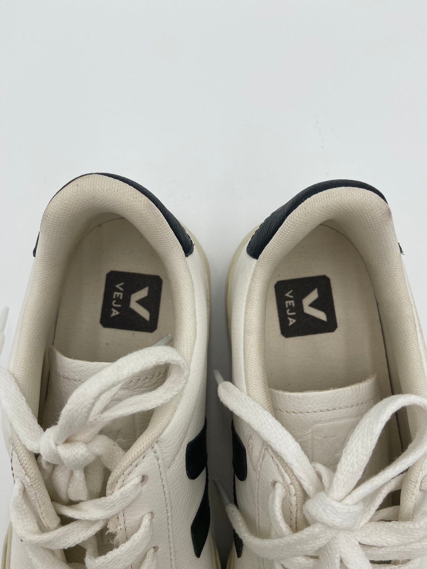 Veja Campo Sneakers size 7 (38)