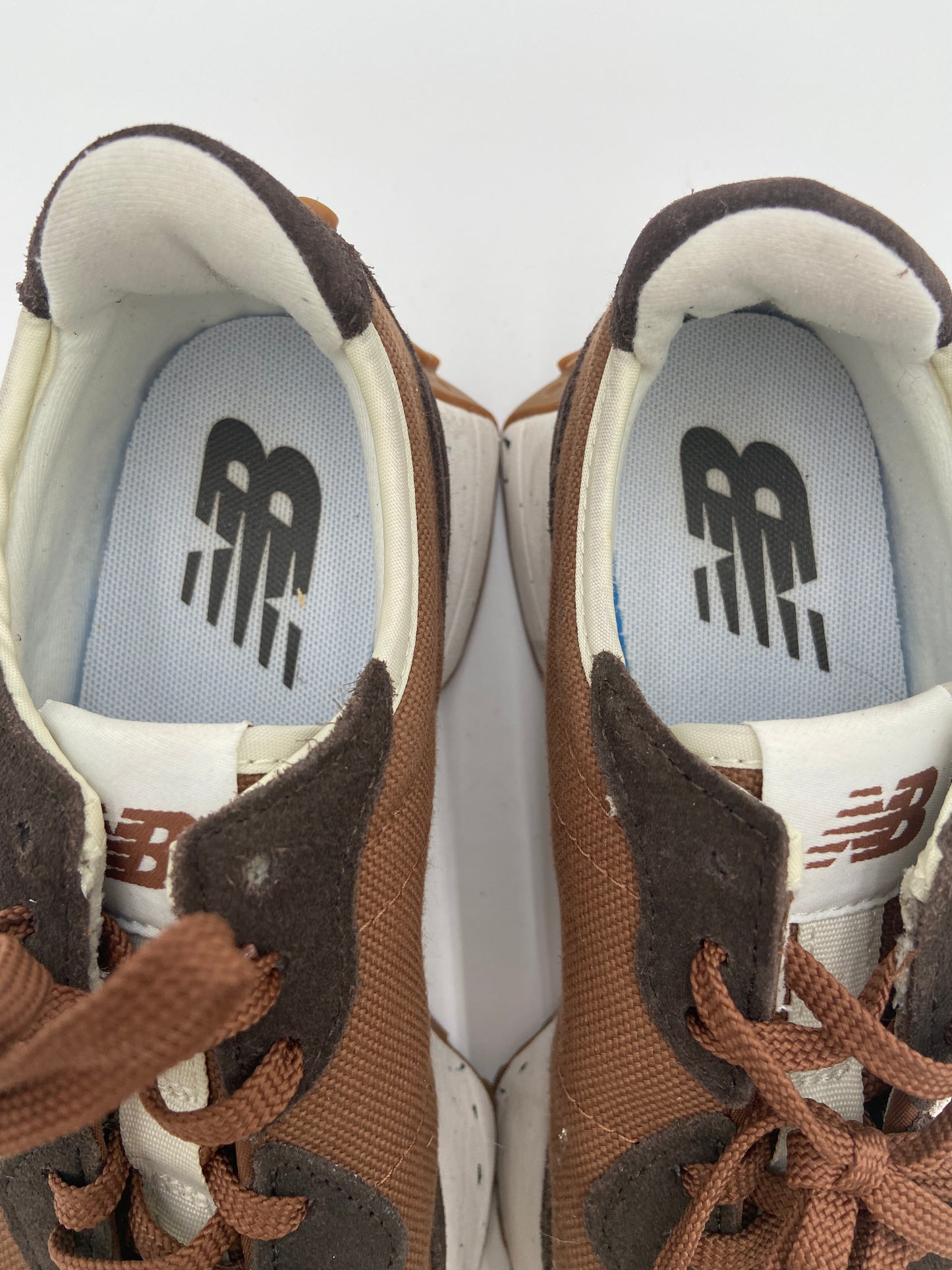 New Balance 327 Rich Earth Sneakers size 6.5