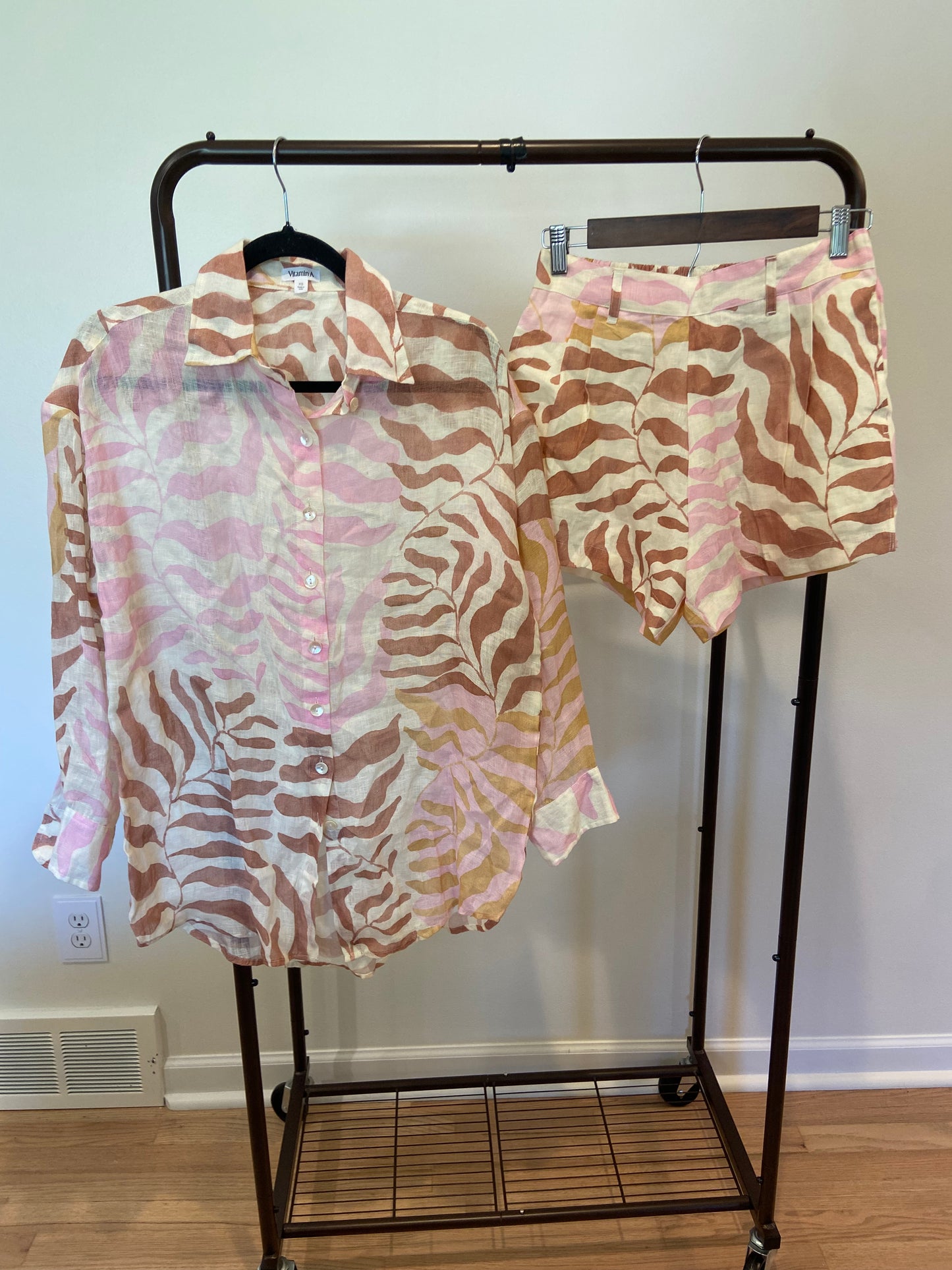 Vitamin A Playa Linen Boyfriend Shirt with The Getaway Short size XS
