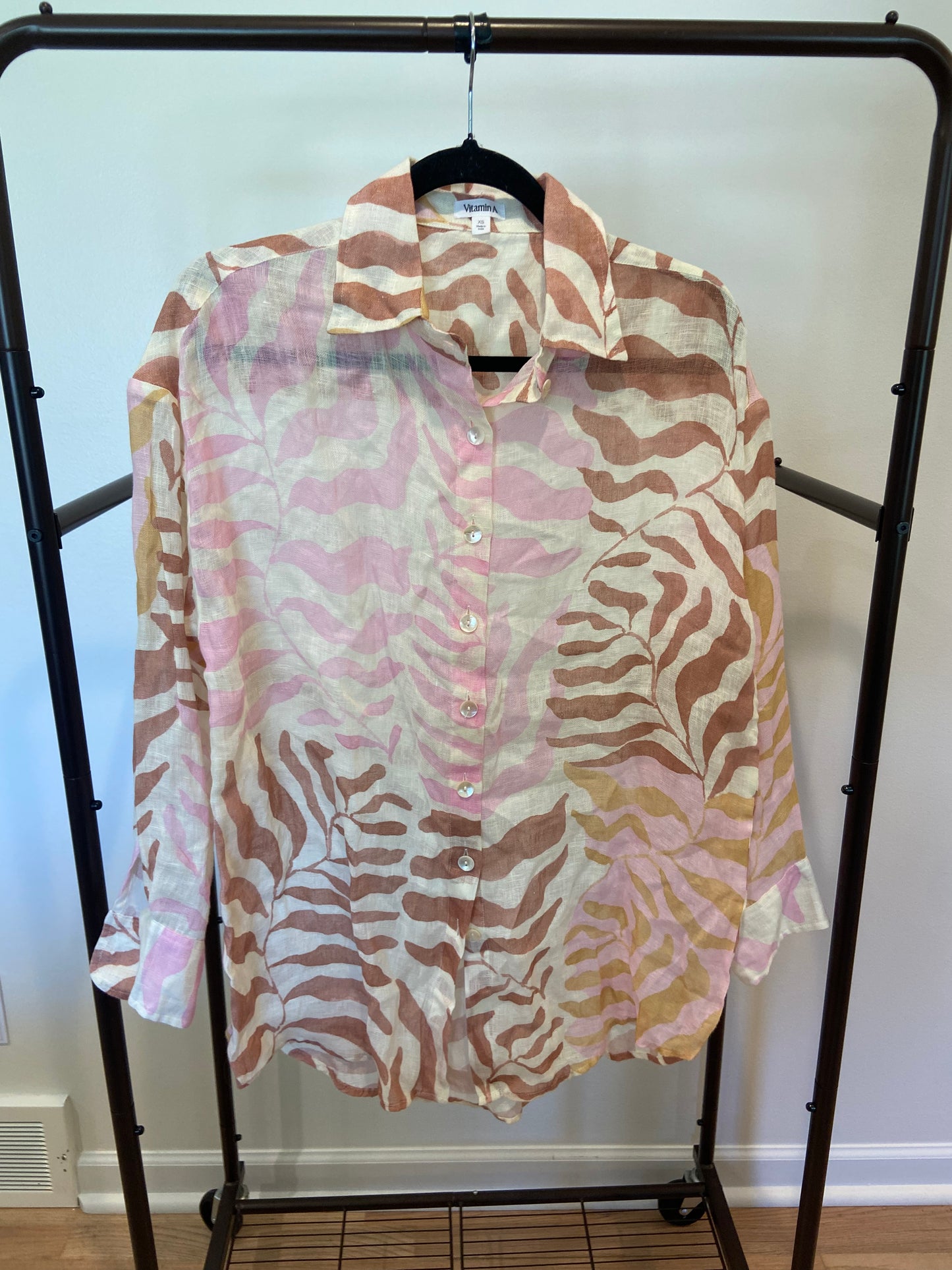 Vitamin A Playa Linen Boyfriend Shirt with The Getaway Short size XS