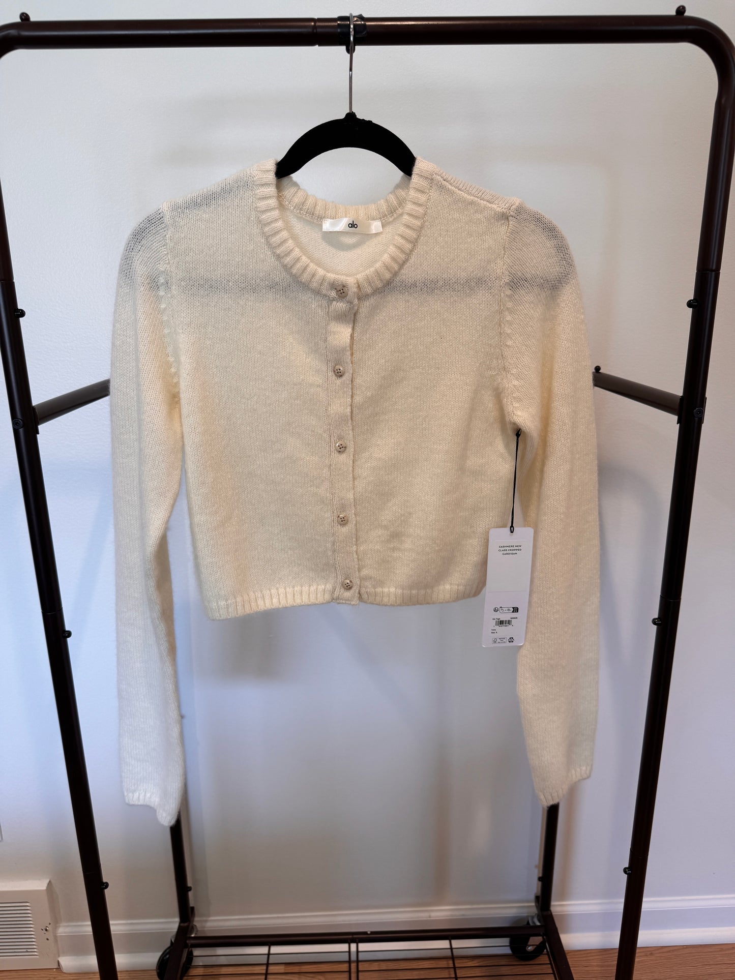 Alo Wool Cashmere New Class Cropped Cardigan in Ivory size S
