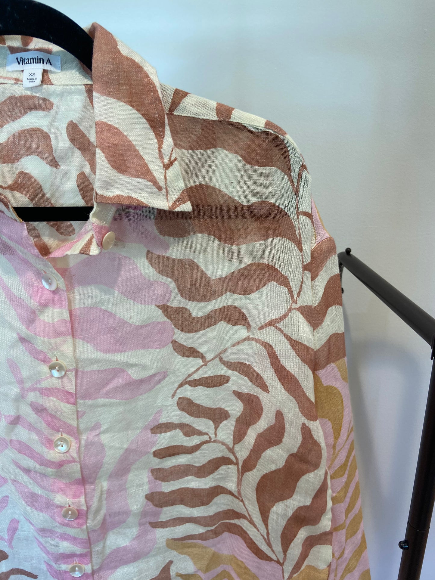 Vitamin A Playa Linen Boyfriend Shirt with The Getaway Short size XS
