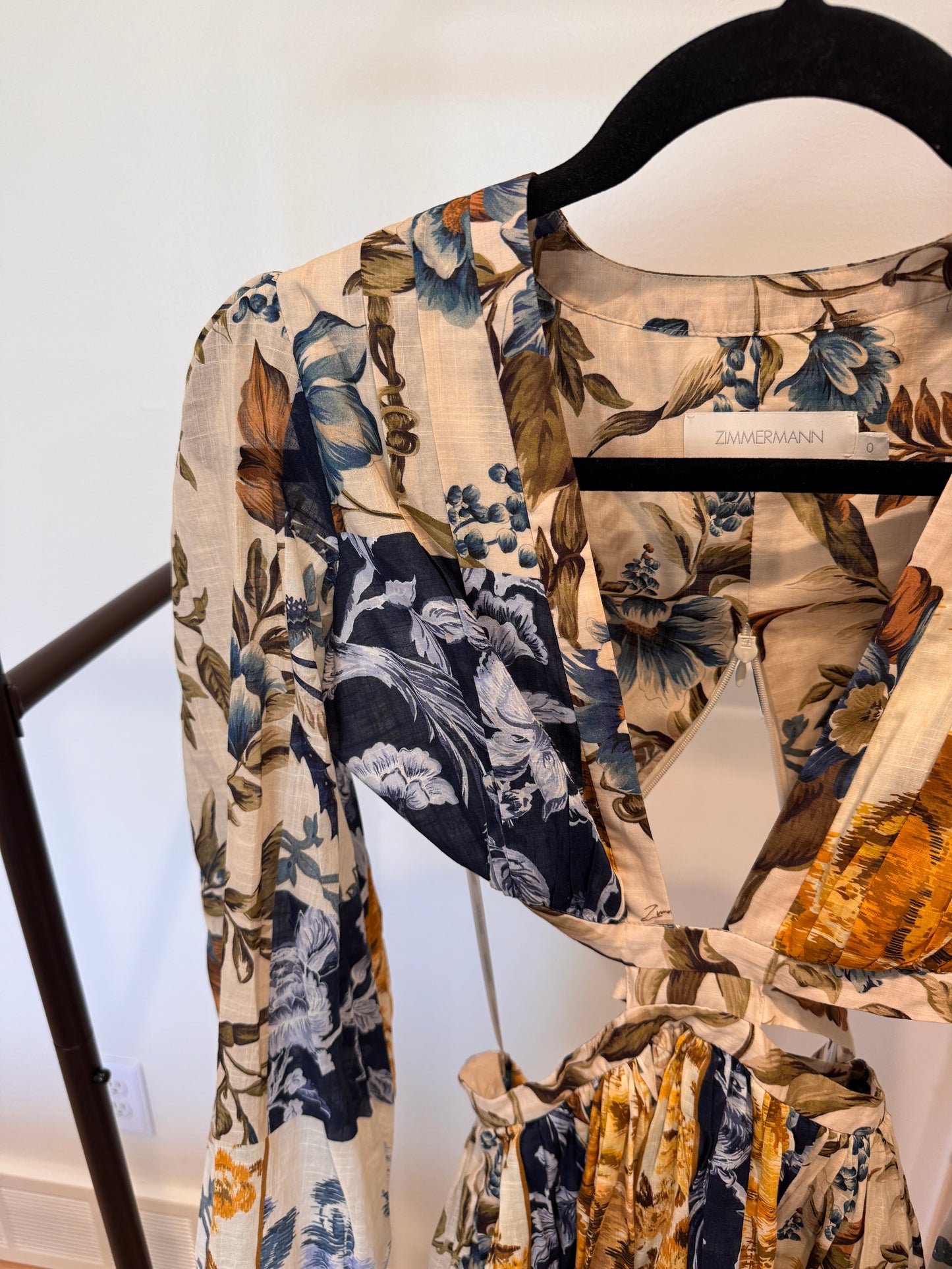 Zimmermann Aliane Cut Out Short Dress size 0 US 4