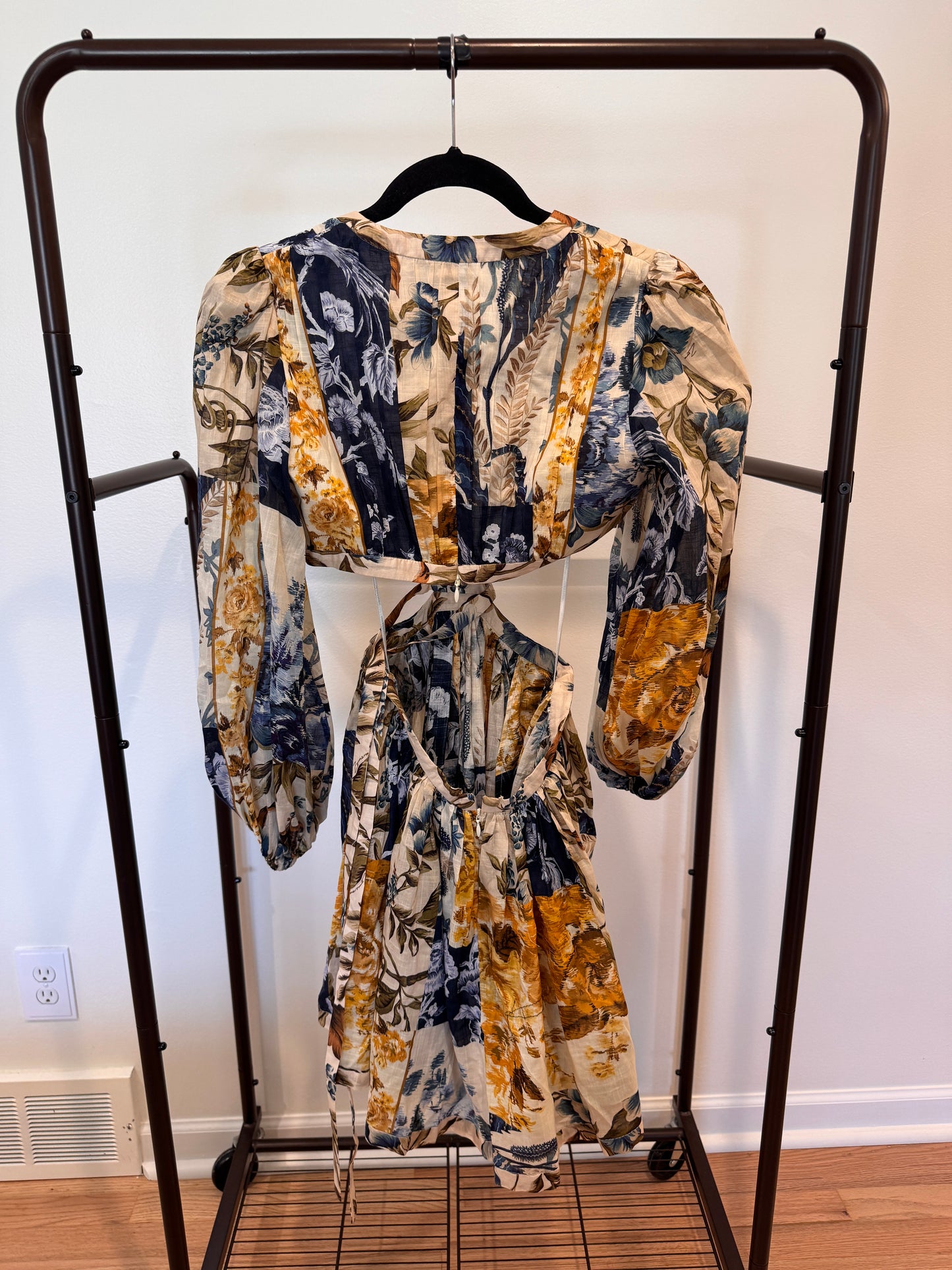 Zimmermann Aliane Cut Out Short Dress size 0 US 4