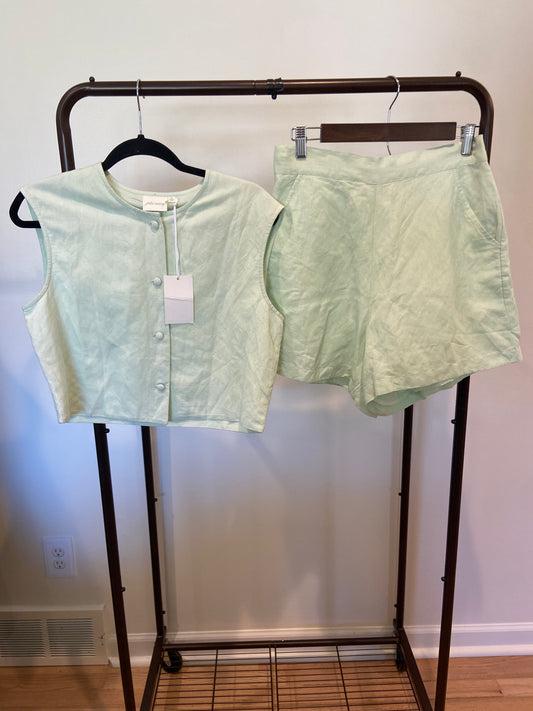 Julia Amory Blair Linen Top and Cabana Shorts in Pistachio size M