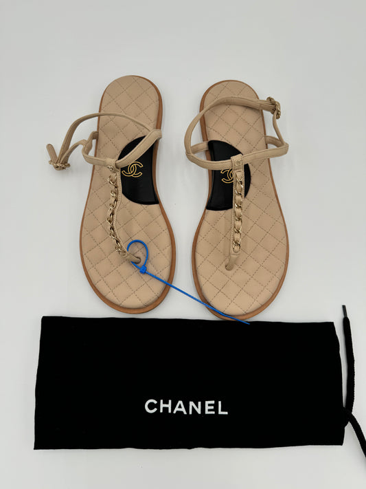 CHANEL Lambskin CC Chain Thong Sandals size 38
