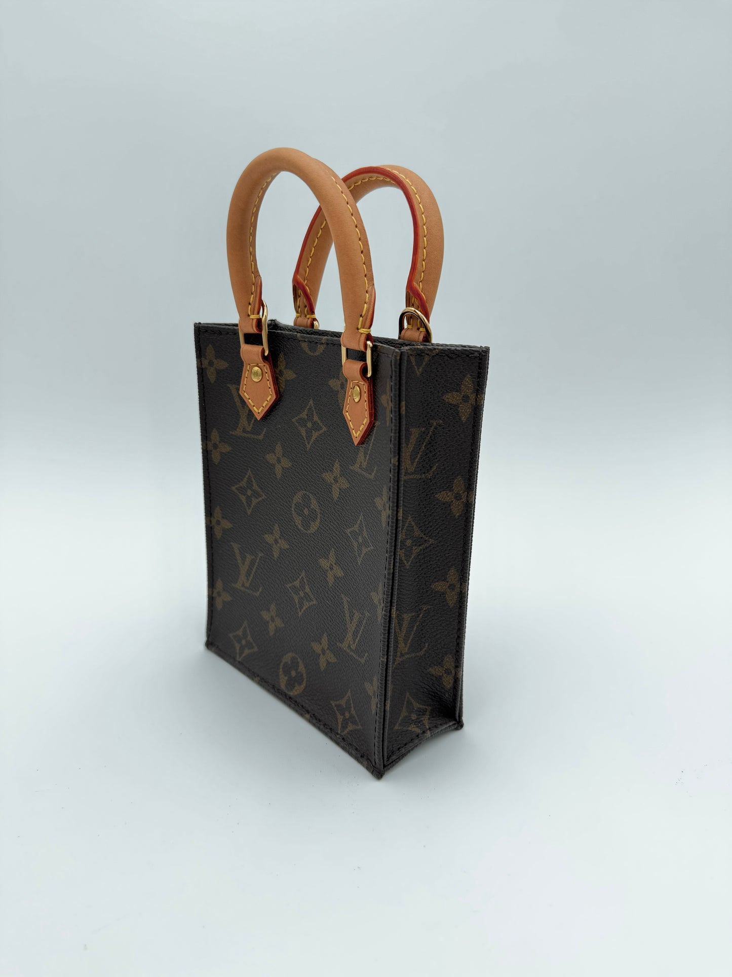 Louis Vuitton Monogram Petit Sac Plat