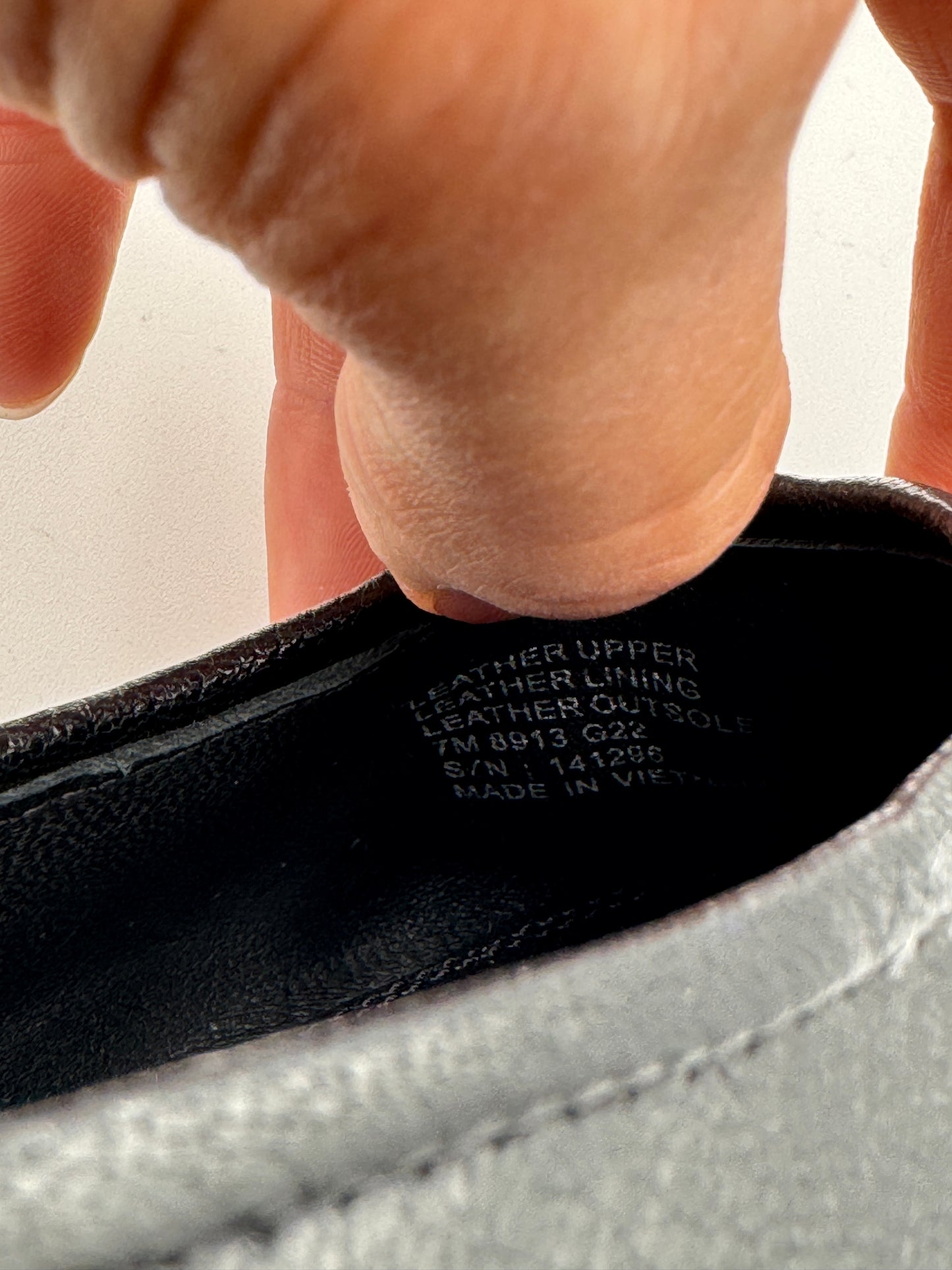 Tory Burch Eleanor Ballet Flats in Perfect Black size 7