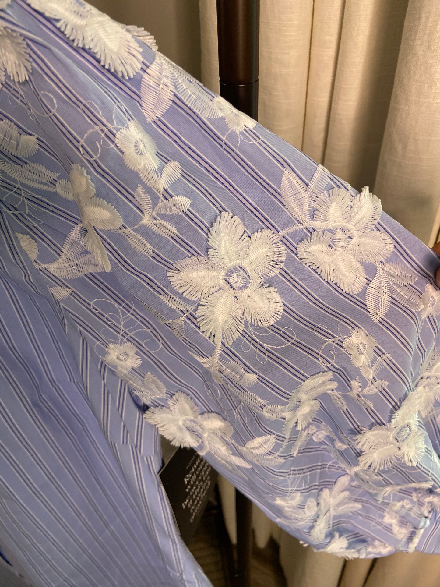 Tuckernuck Blue Stripe Embroidery Carolina Button Down size XL