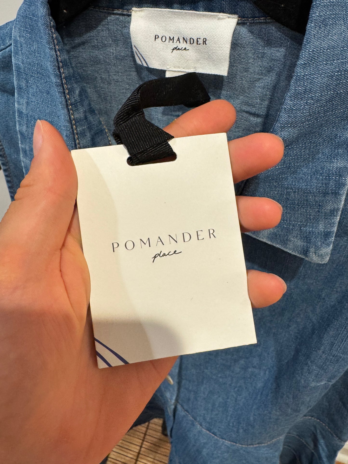 Pomander Place Ashlen Sleeveless Chambray Denim Top size S