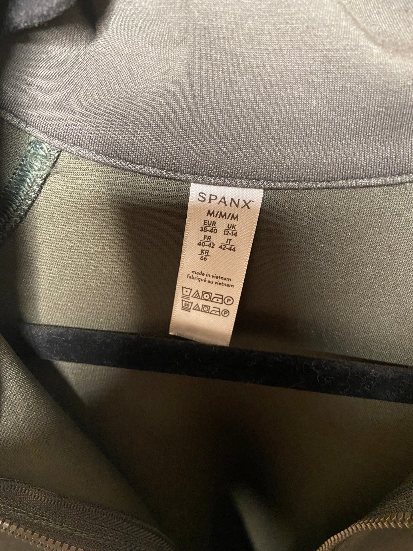 Spanx Air Essentials Half Zip and Pants size S/M