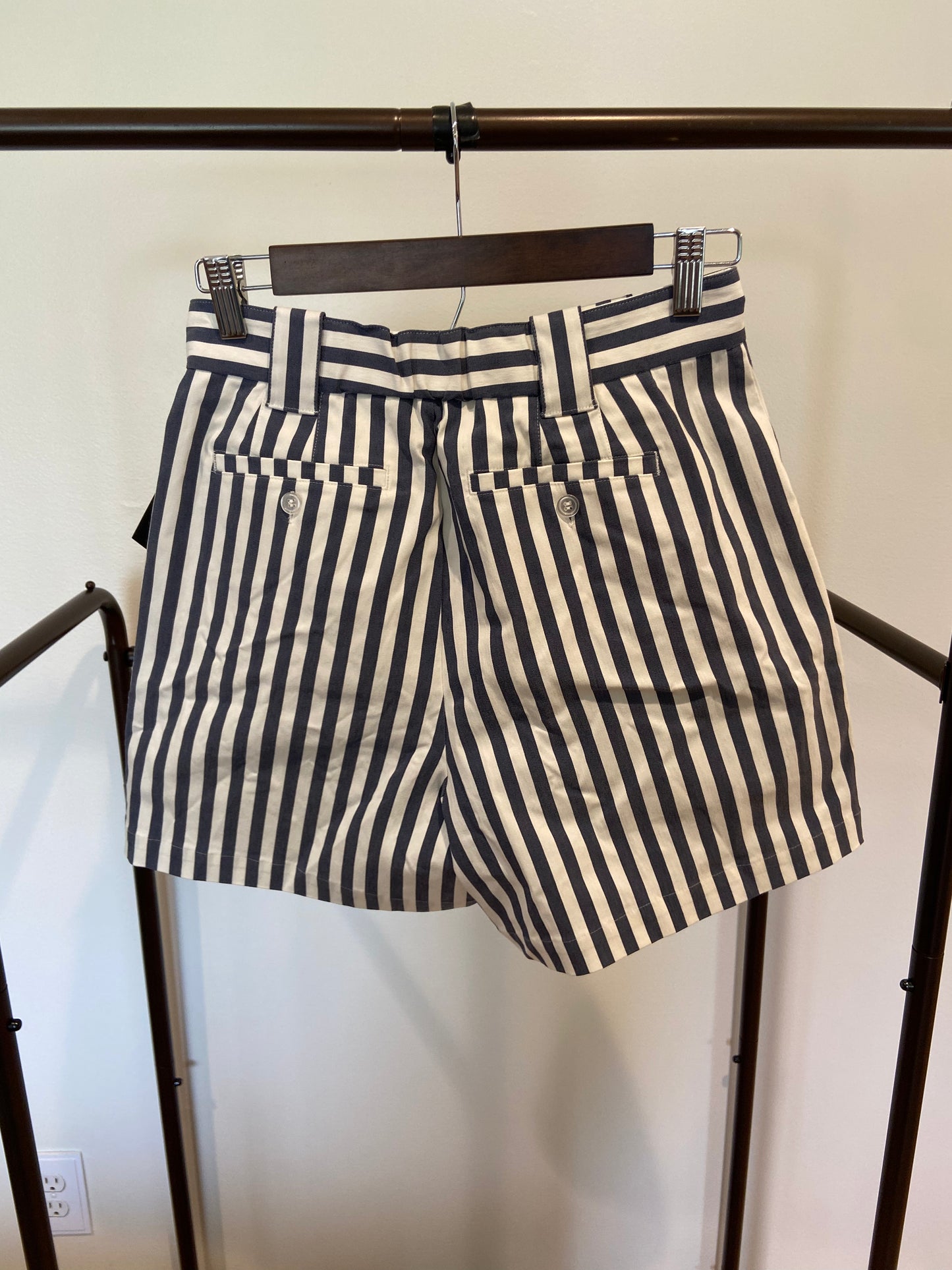 Tuckernuck Blue and White Stripe Canvas Briggs Safari Short size XS