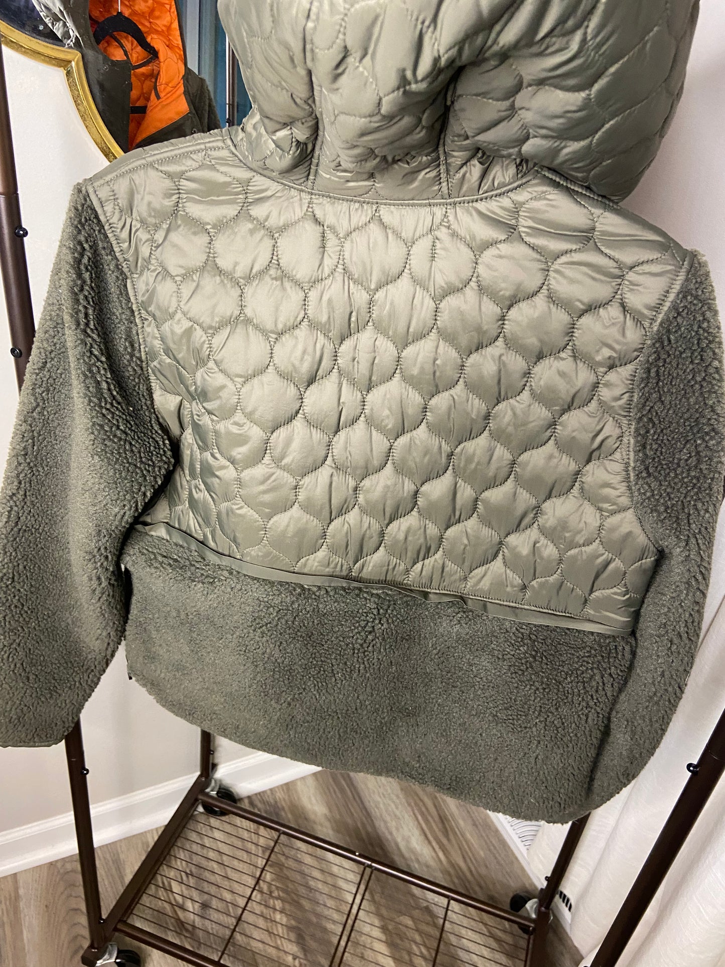 Veronica Beard Army Green Quilted Sherpa Leo Pullover size XS