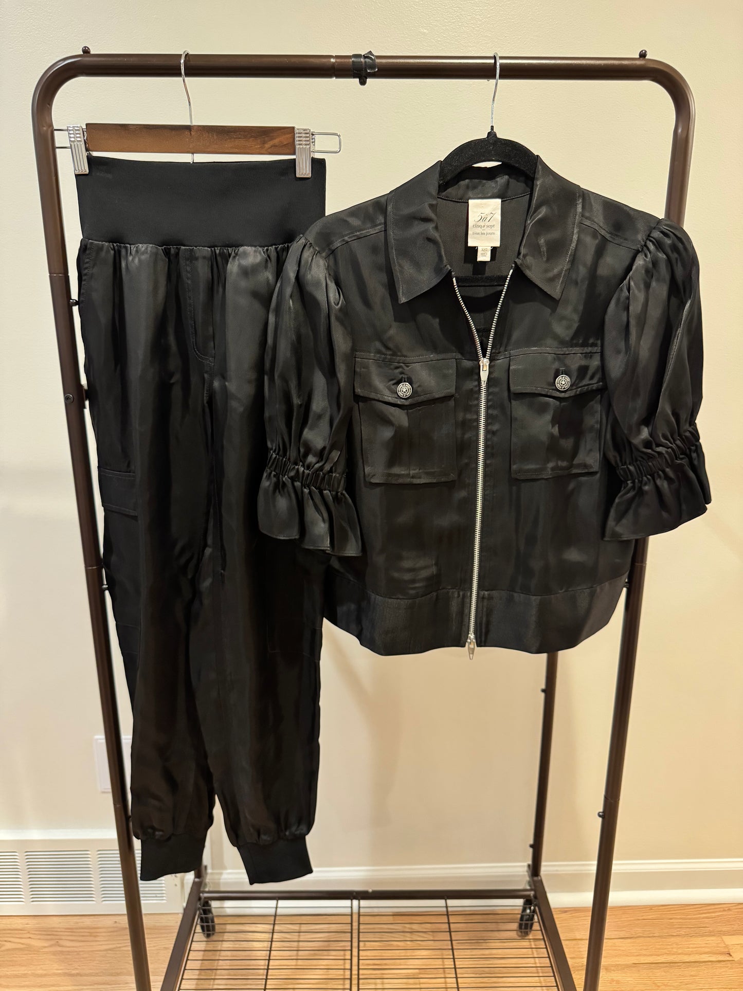 Cinq a Sept Ruffle Sleeve Jacket and Giles Cargo Joggers size XXS