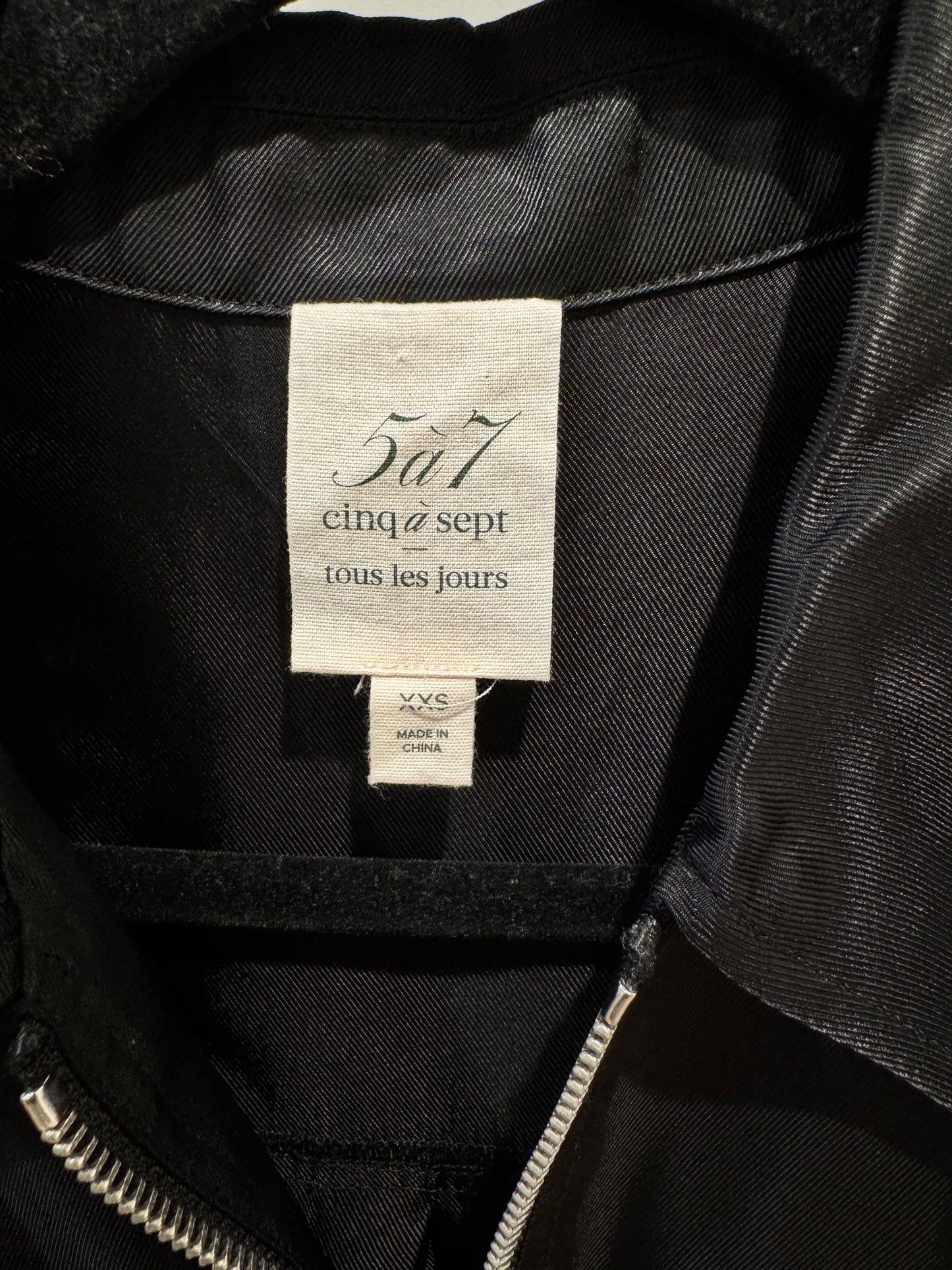Cinq a Sept Ruffle Sleeve Jacket and Giles Cargo Joggers size XXS