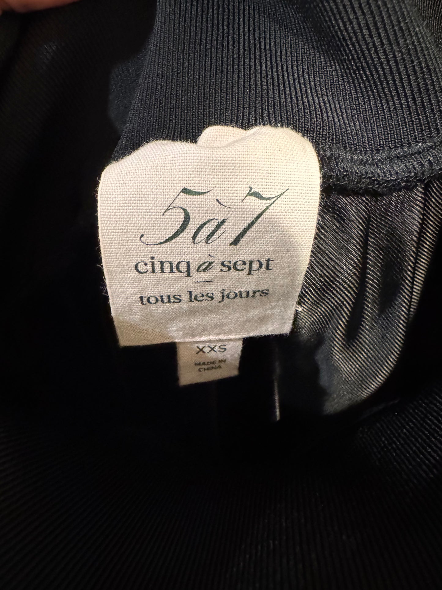Cinq a Sept Ruffle Sleeve Jacket and Giles Cargo Joggers size XXS