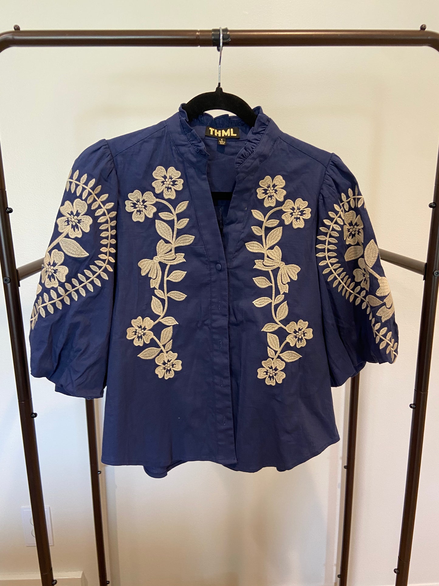THML Polly Puff Sleeve Floral Embroidered Top size S