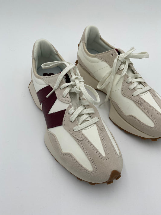New Balance 327 Sneakers size US 9
