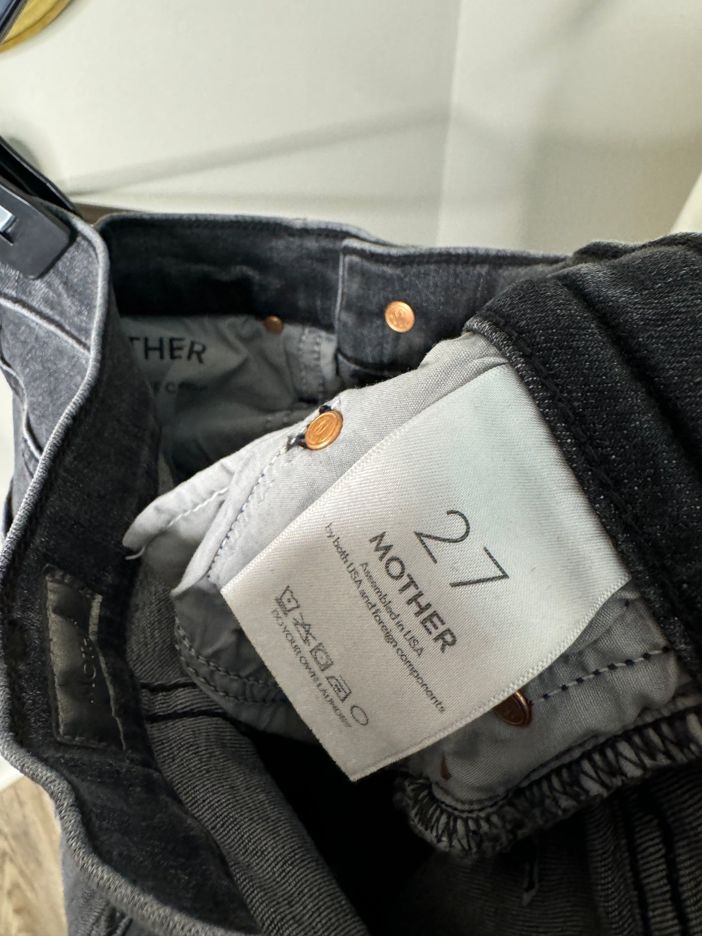 Mother The Insider Crop Step Fray Jeans size 27