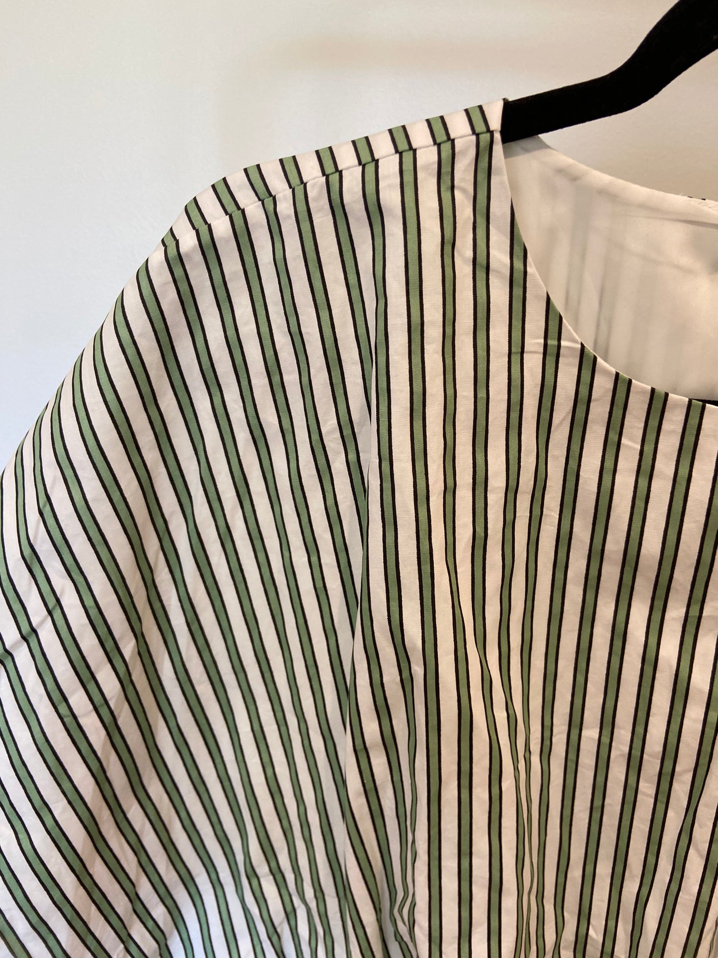 Glam Green Stripe Baloon Top with Matching Midi Skirt size M