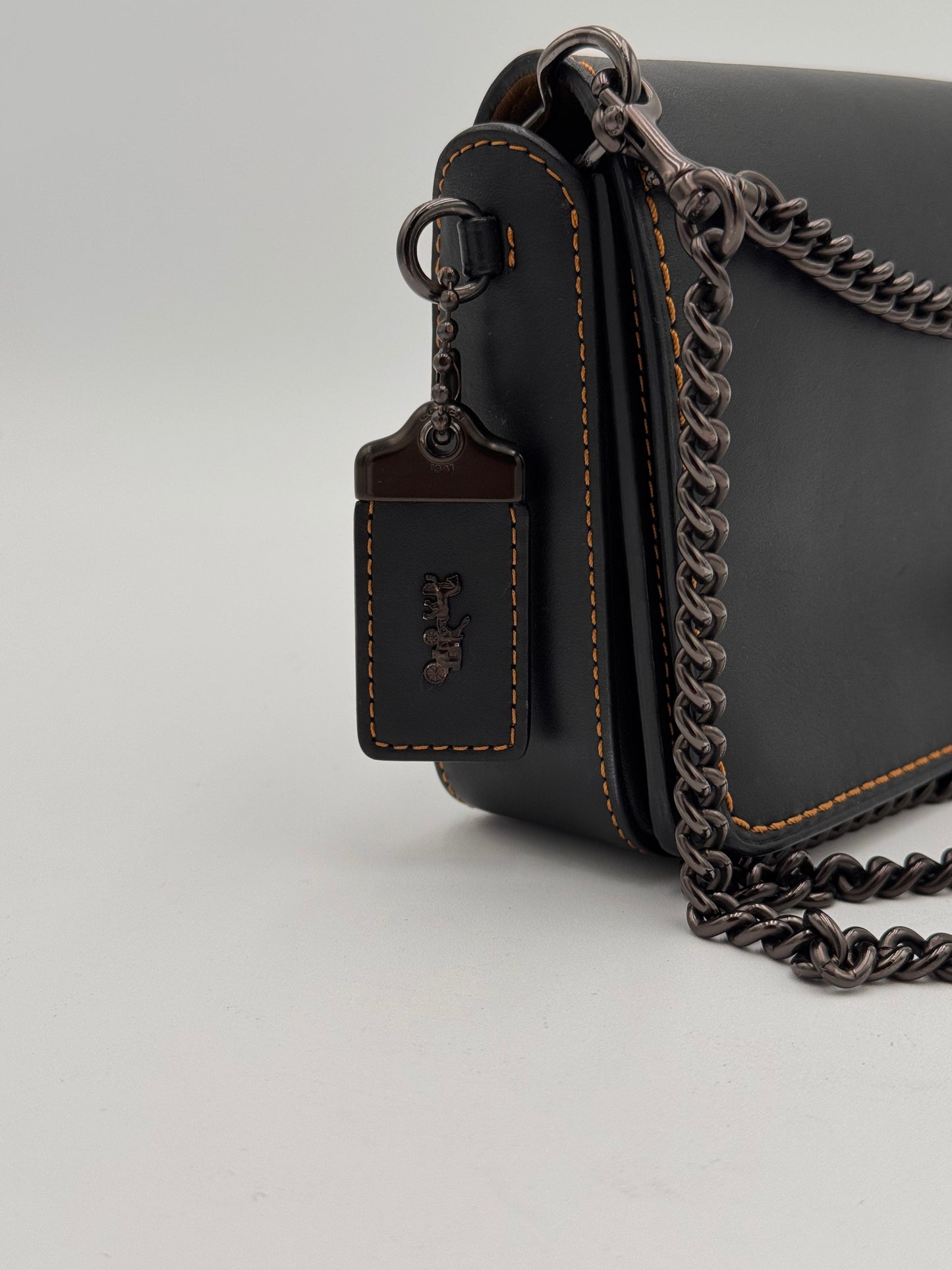 Coach Dinky Crossbody Bag Small Black / Honey