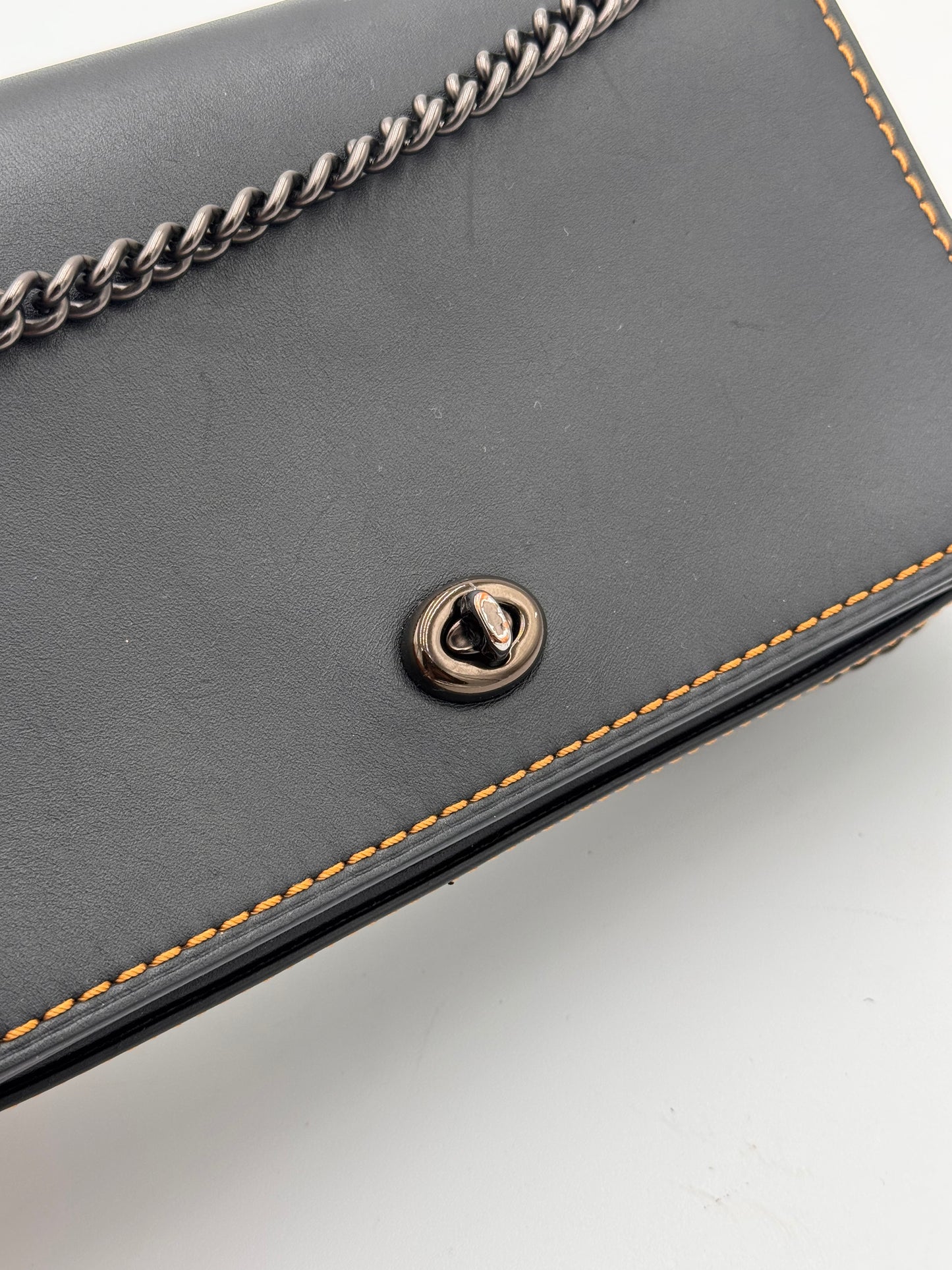 Coach Dinky Crossbody Bag Small Black / Honey