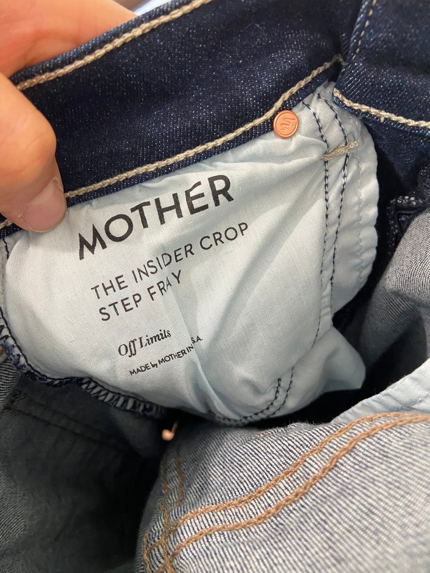 Mother The Insider Crop Step Fray Off Limits size 26