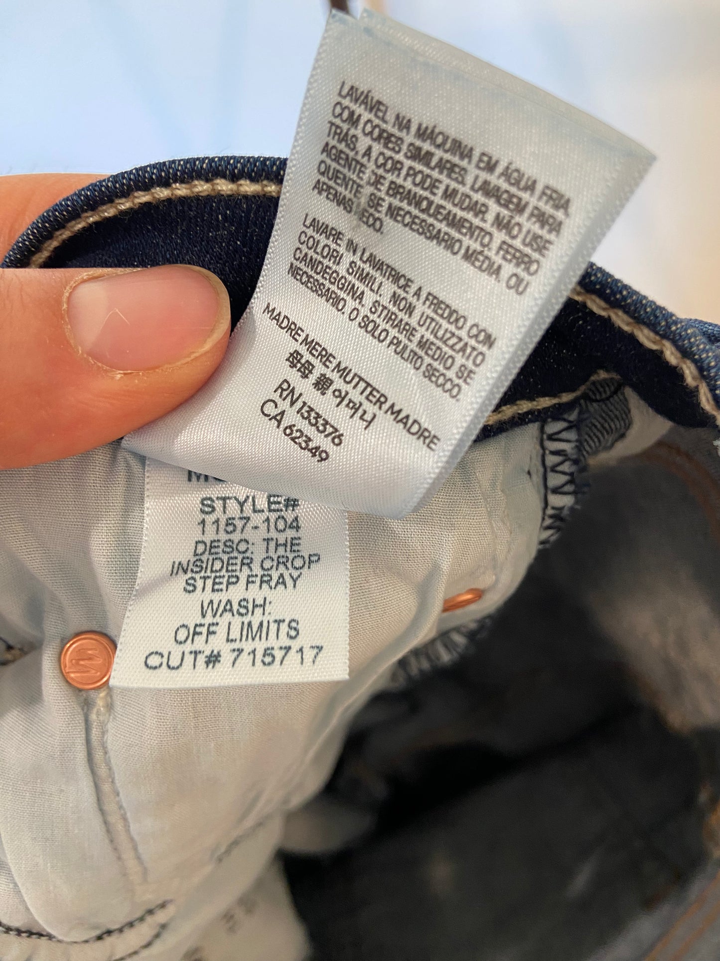 Mother The Insider Crop Step Fray Off Limits size 26