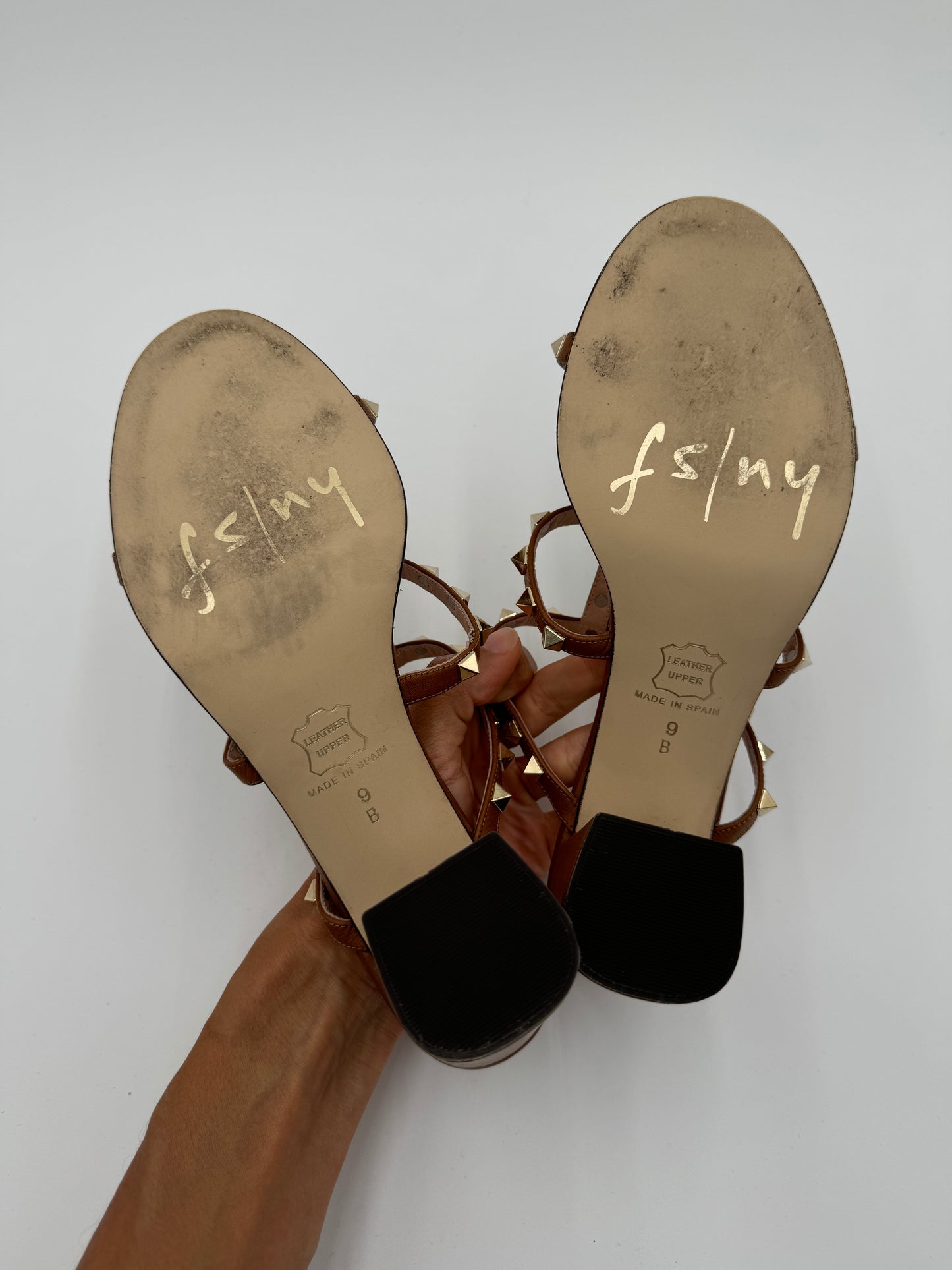 FRENCH SOLE Cognac Foster Stud Sandals size 9