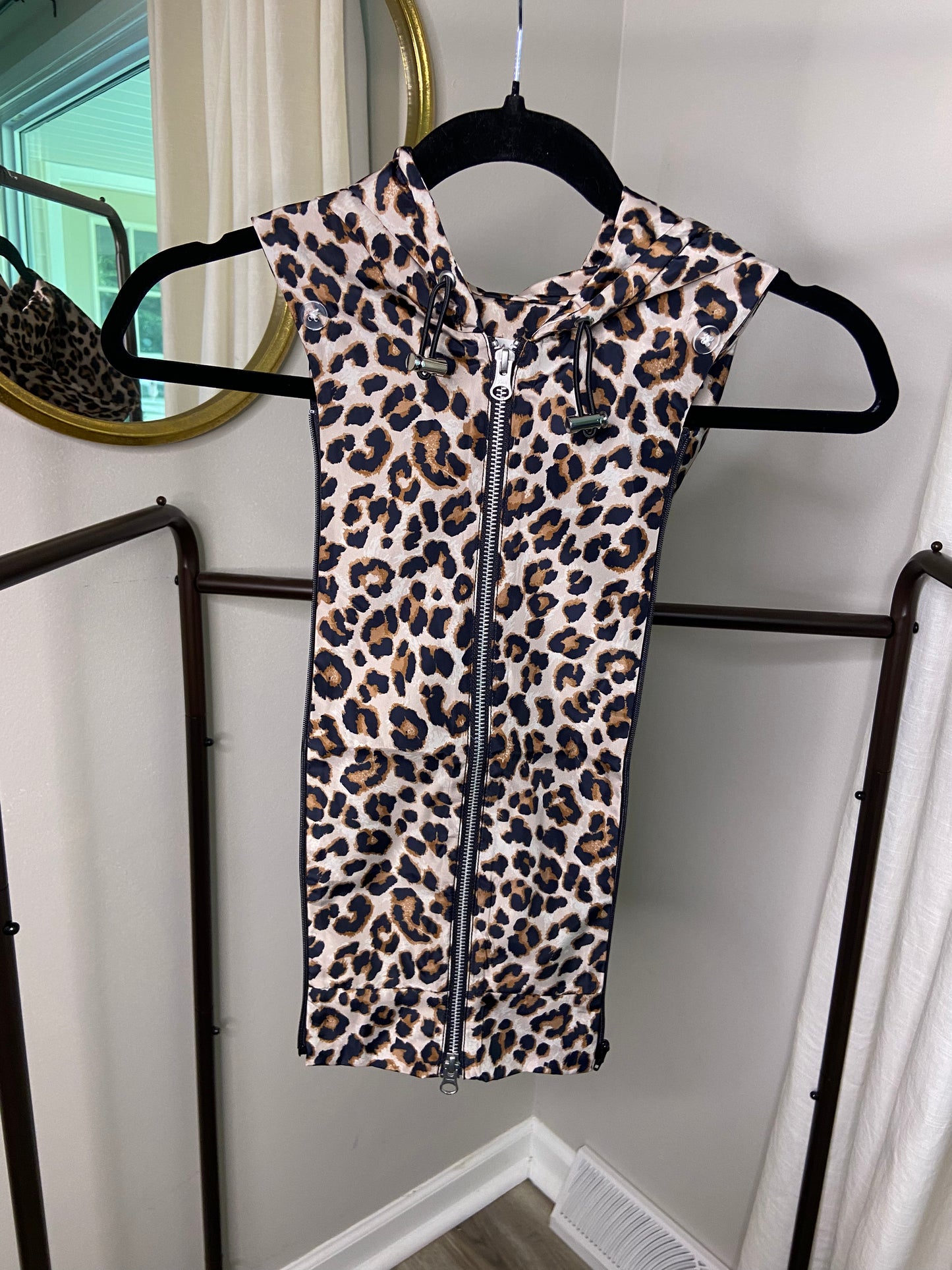Veronica Beard Leopard Nylon Dickey size 00-14