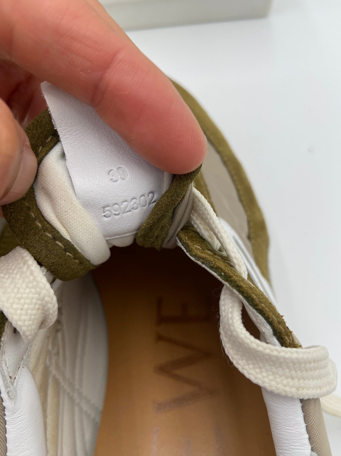 Loewe Flow Runner Sneakers size 39