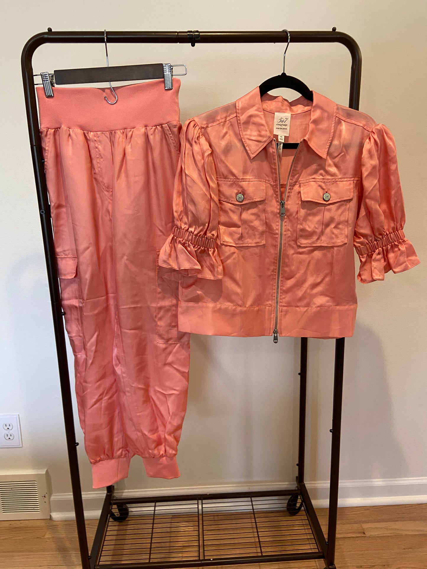 Cinq a Sept Holly Ruffle Sleeve Jacket and Giles Cargo Joggers size XS