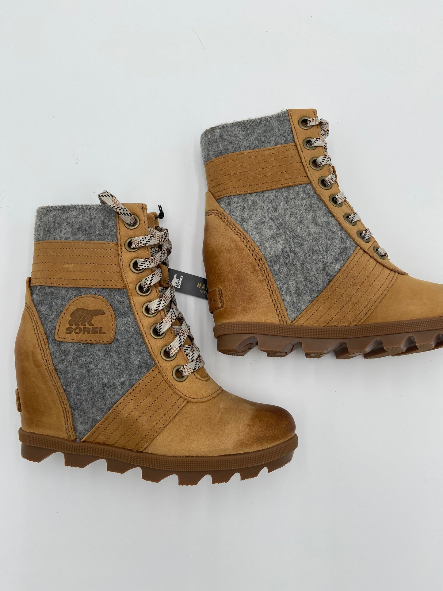 Sorel Lexie Wedge Boots size 5.5