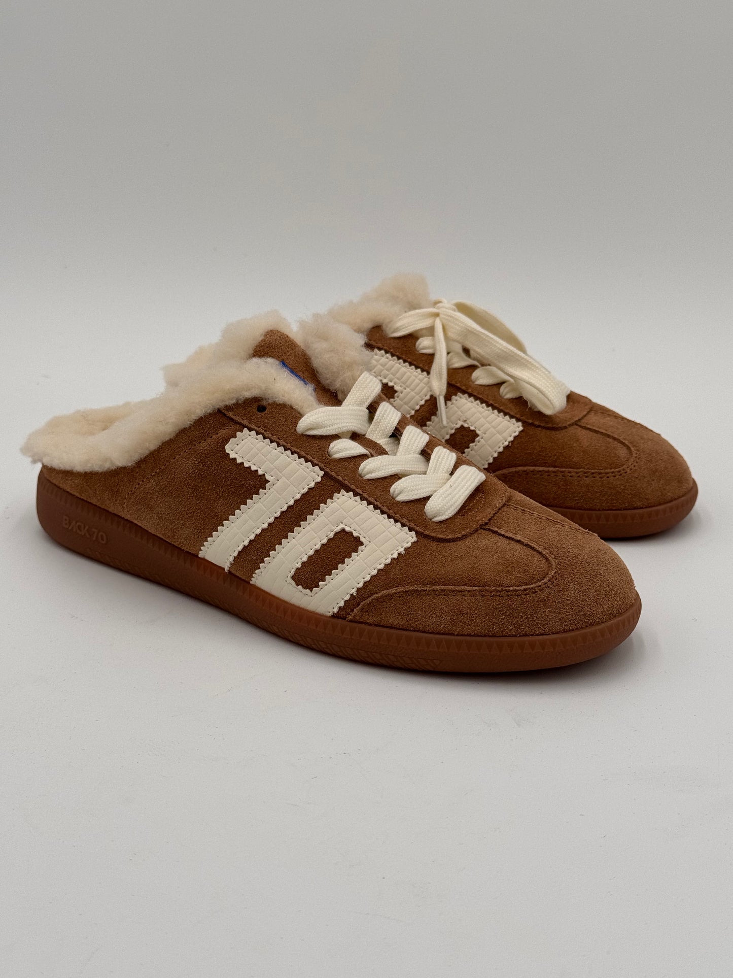 Back70 Easter Shearling Backless Sneakers in Tobacco size 39 US 8