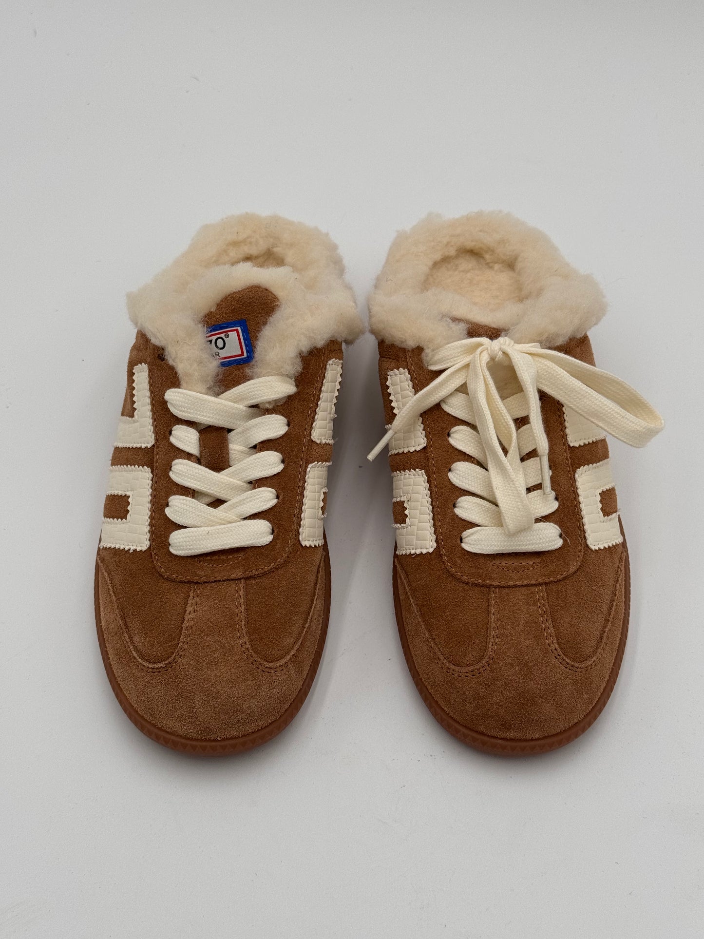 Back70 Easter Shearling Backless Sneakers in Tobacco size 39 US 8
