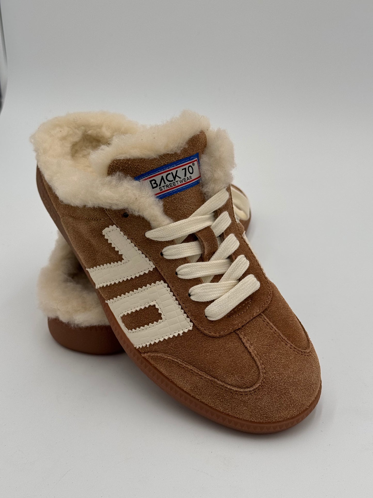 Back70 Easter Shearling Backless Sneakers in Tobacco size 39 US 8