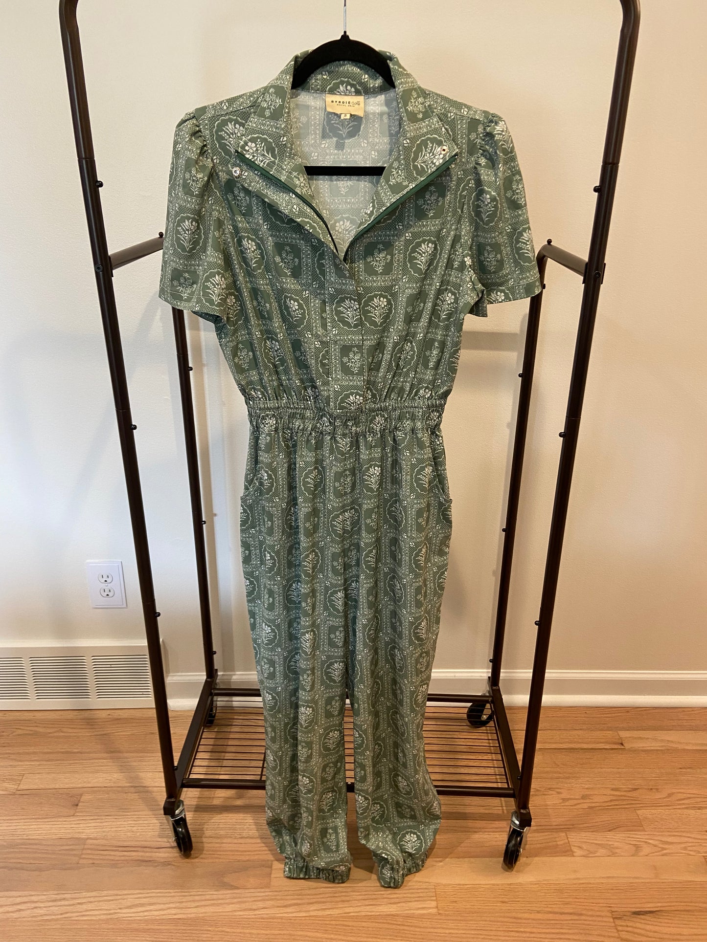 Byrdie On The Tee Green Jumpsuit size S