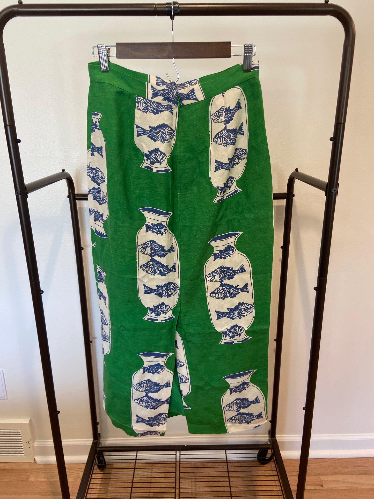 Hunter Bell Set Lachlyn Linen Blend Vest with Isla Skirt size 4/6