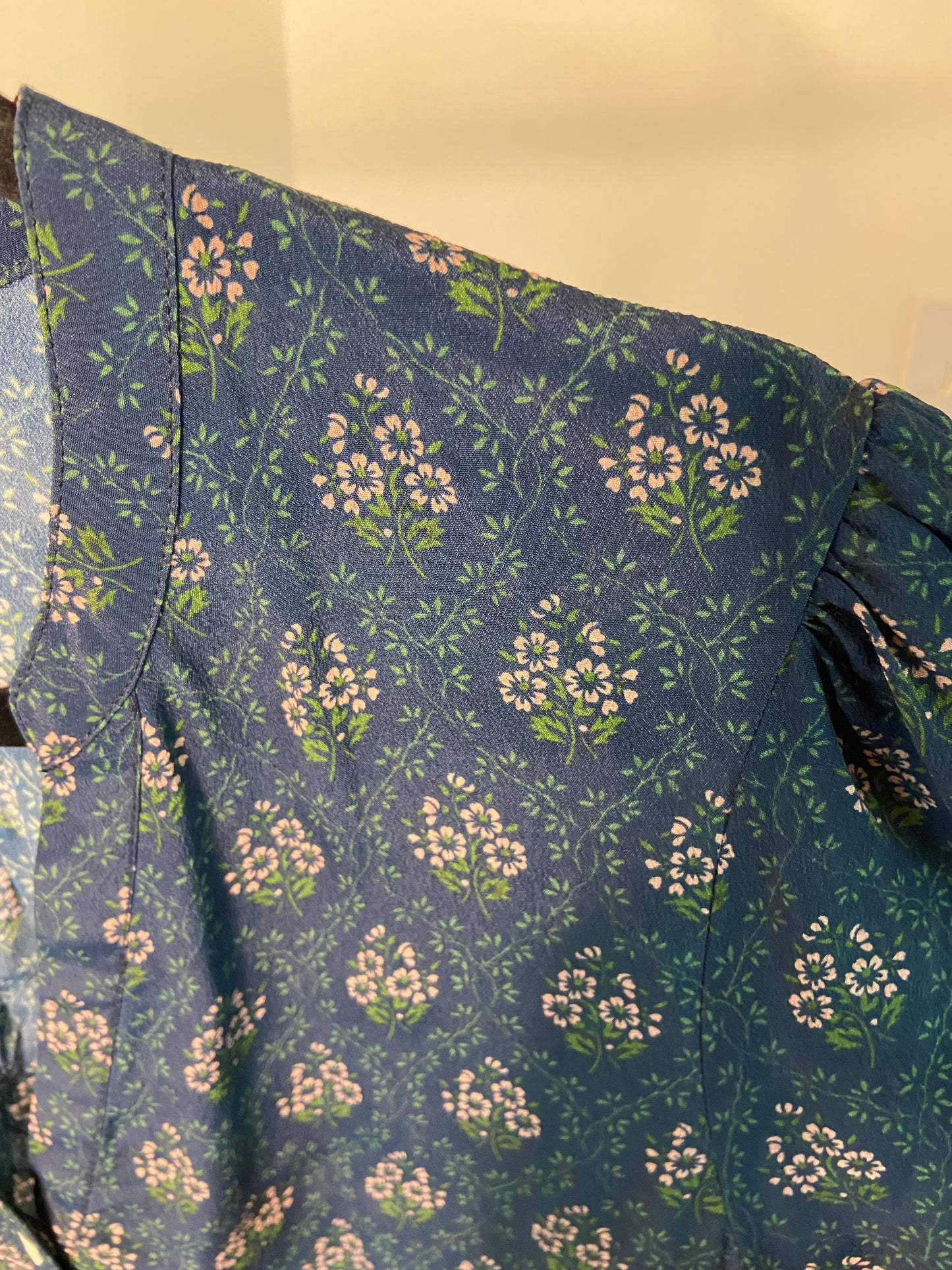 Trovata Birds of Paradis Dakota Mosaic Blouse size M