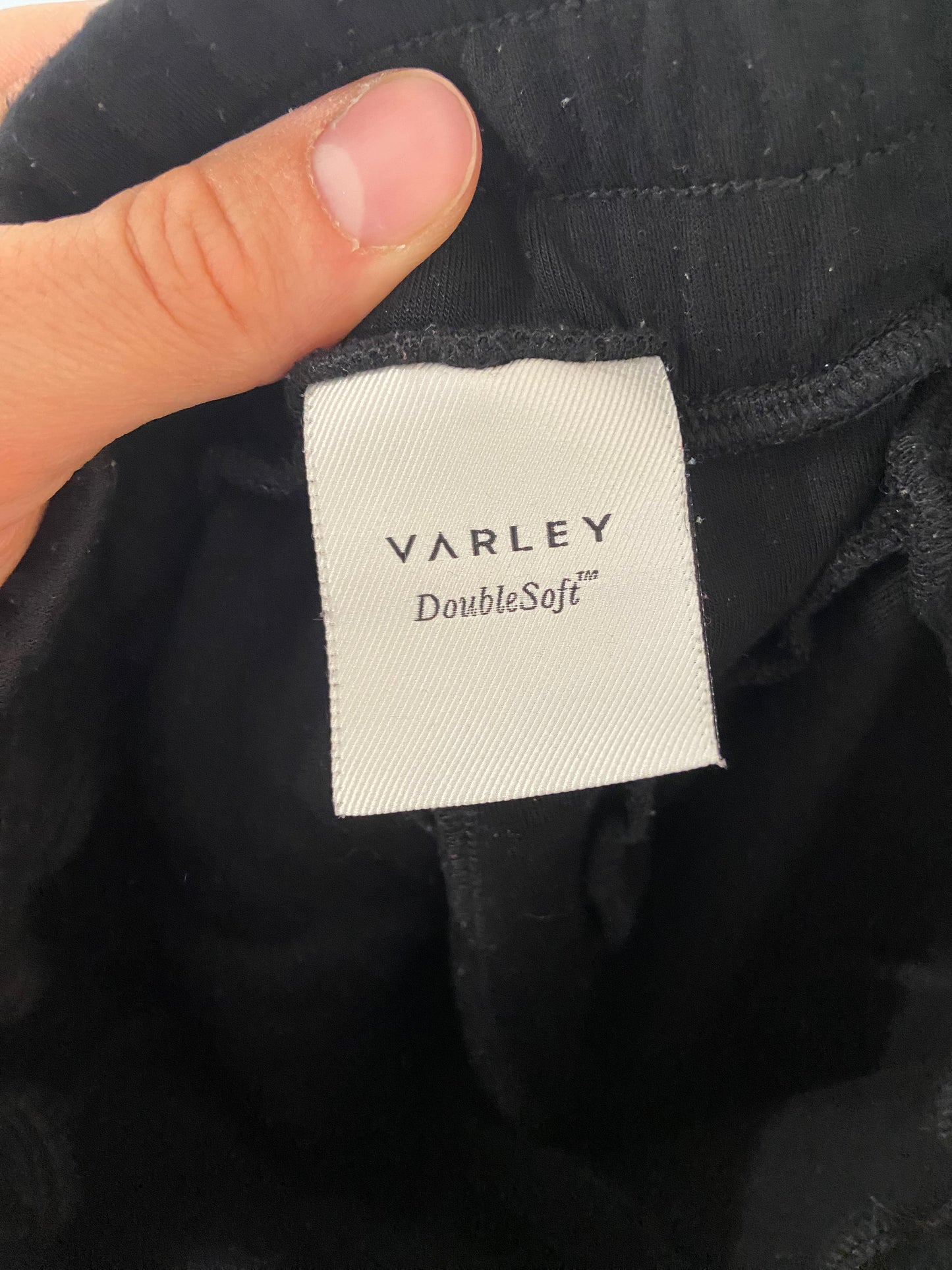 Varley The Slim Cuff Pants 25 with The Davidson Sweat Top in XS
