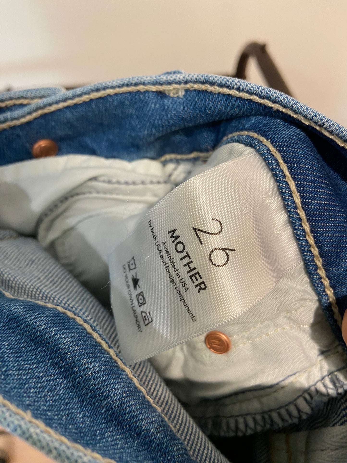 Mother The Weekender Jeans in Layover size 26
