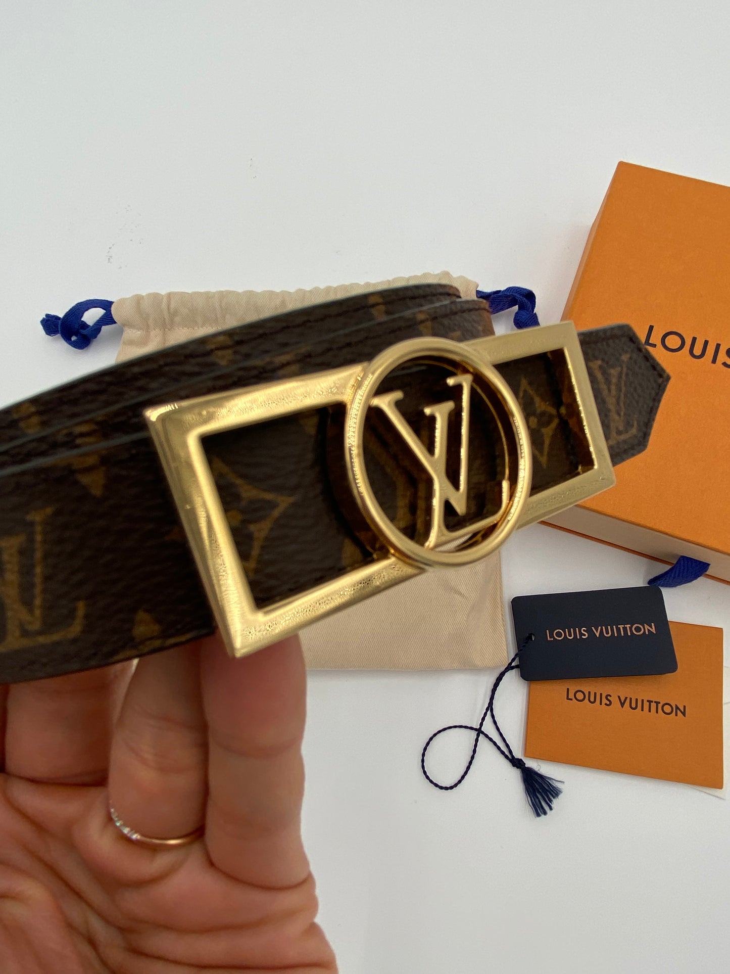 Louis Vuitton Dauphine 25mm Reversible Belt size 90