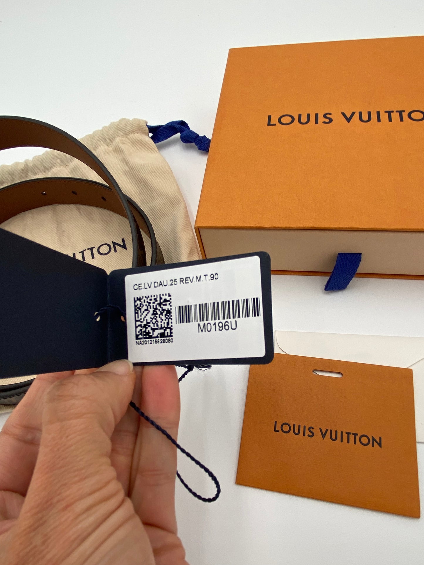Louis Vuitton Dauphine 25mm Reversible Belt size 90
