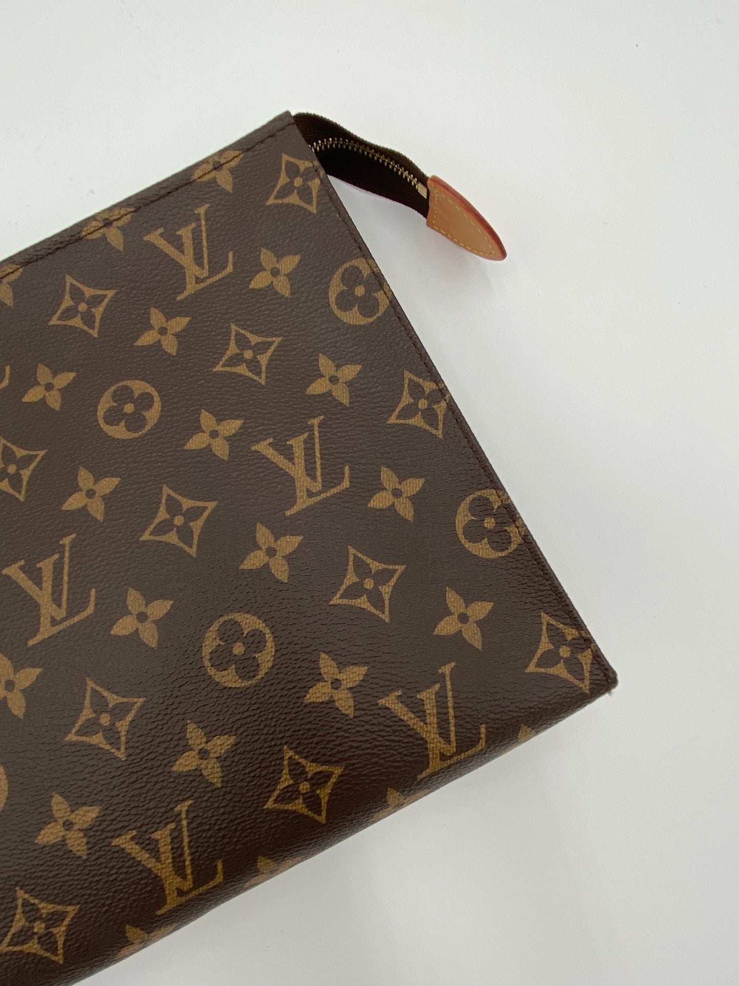 Louis Vuitton Toiletry Monogram Pouch T26 Brown Canvas SA0118