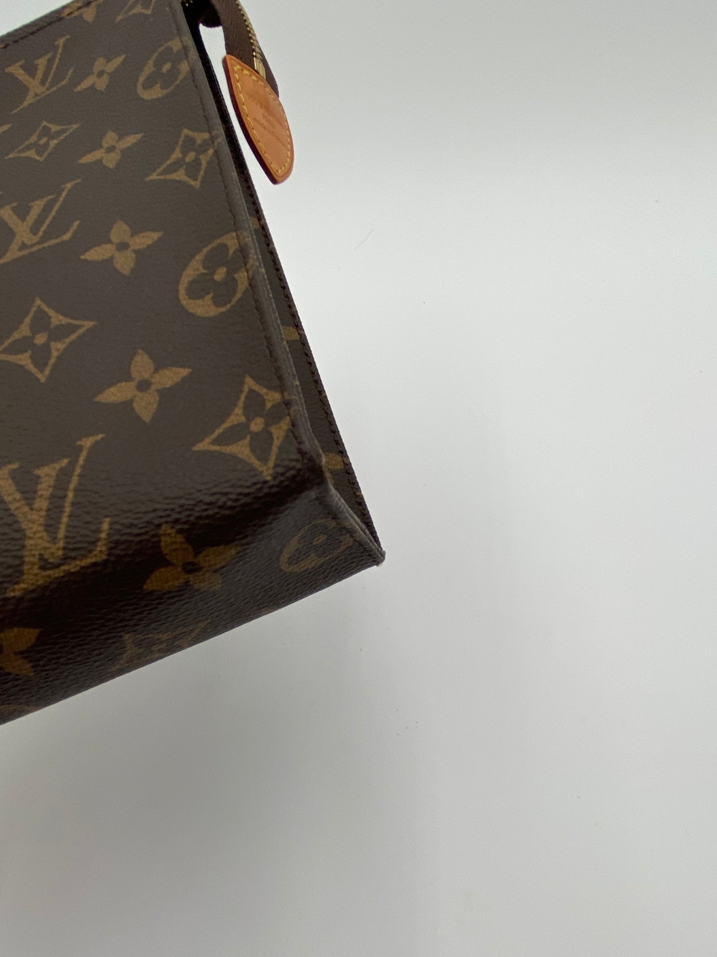 Louis Vuitton Toiletry Monogram Pouch T26 Brown Canvas SA0118