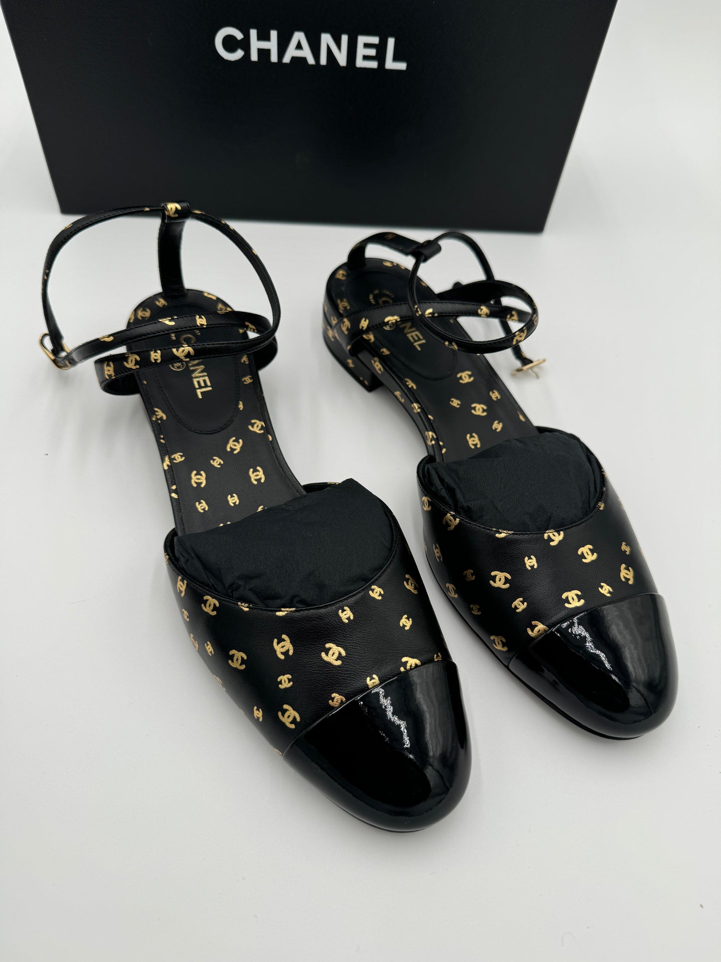 Chanel Printed Lambskin CC Slingback Flats size 40.5