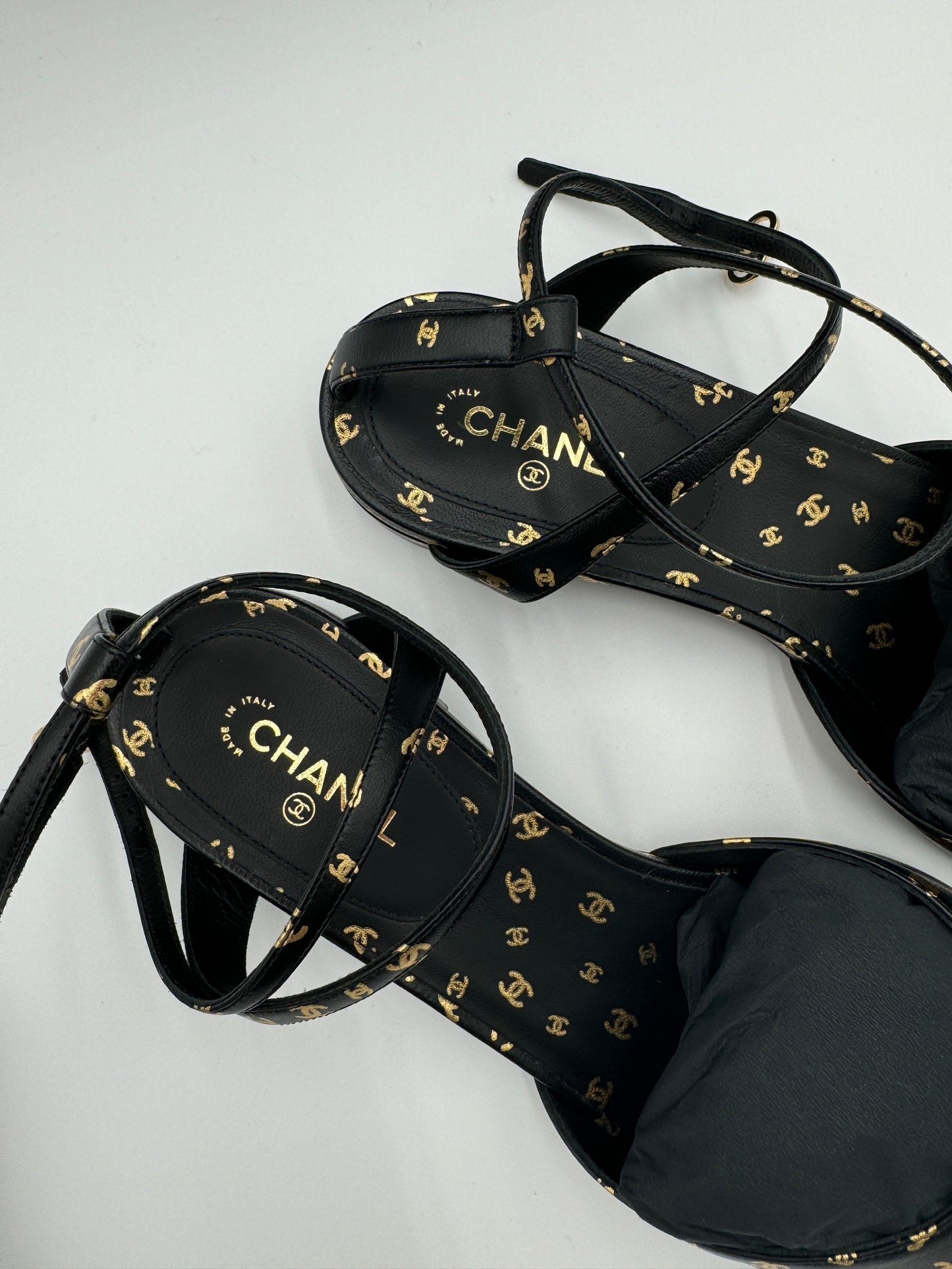 Chanel Printed Lambskin CC Slingback Flats size 40.5