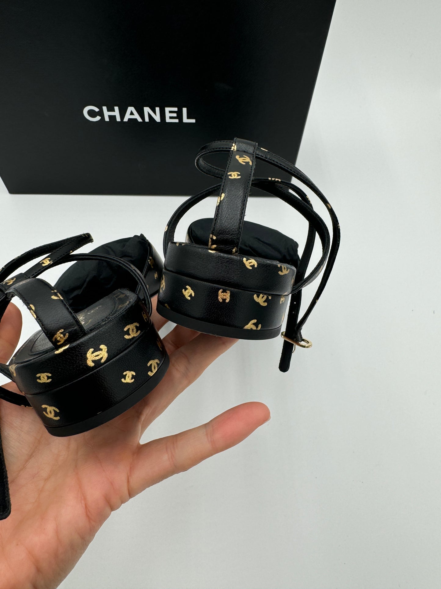 Chanel Printed Lambskin CC Slingback Flats size 40.5