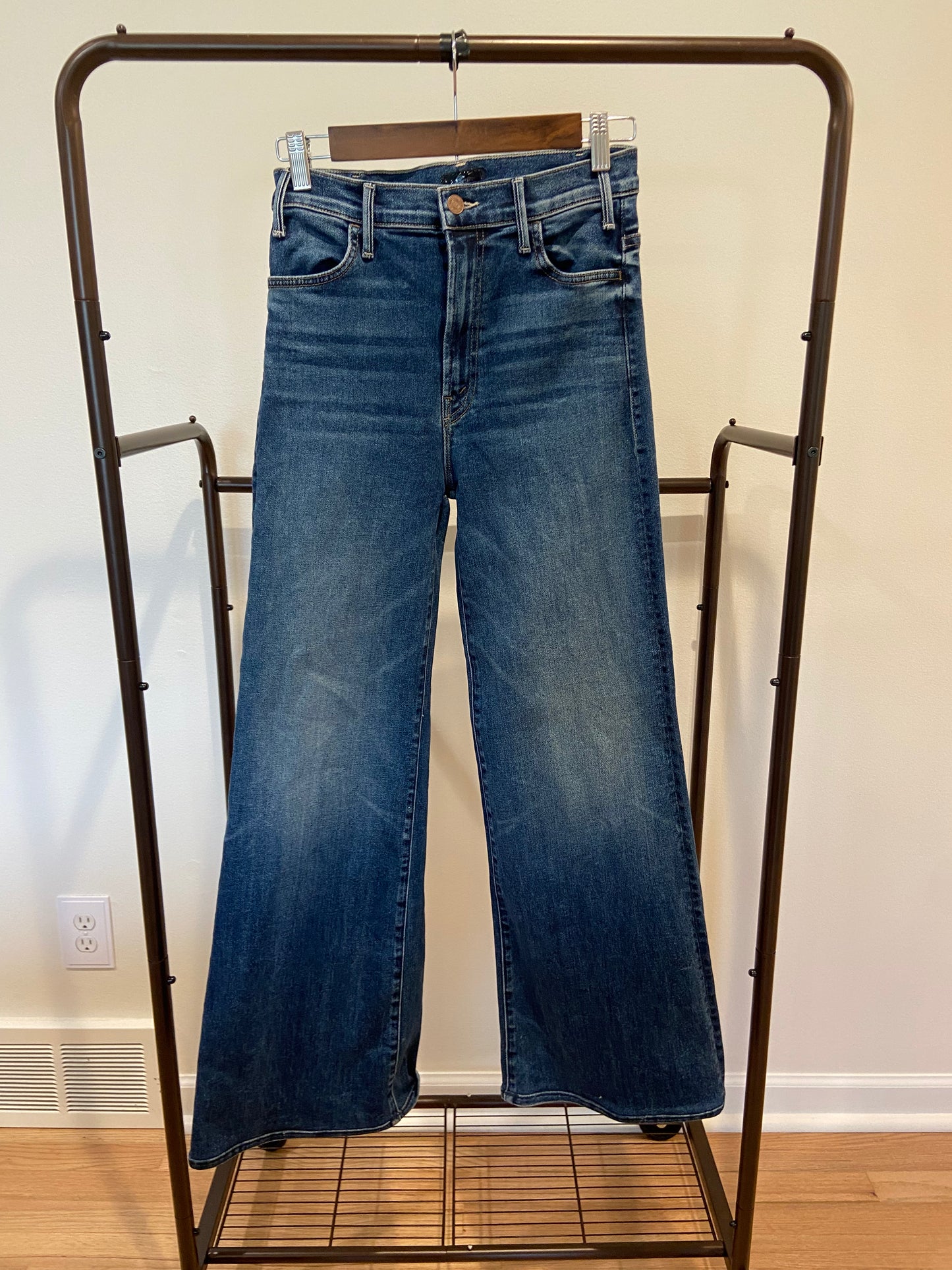 Mother The Hustler Roller Heel Jeans in Need for Speed Wash size 27